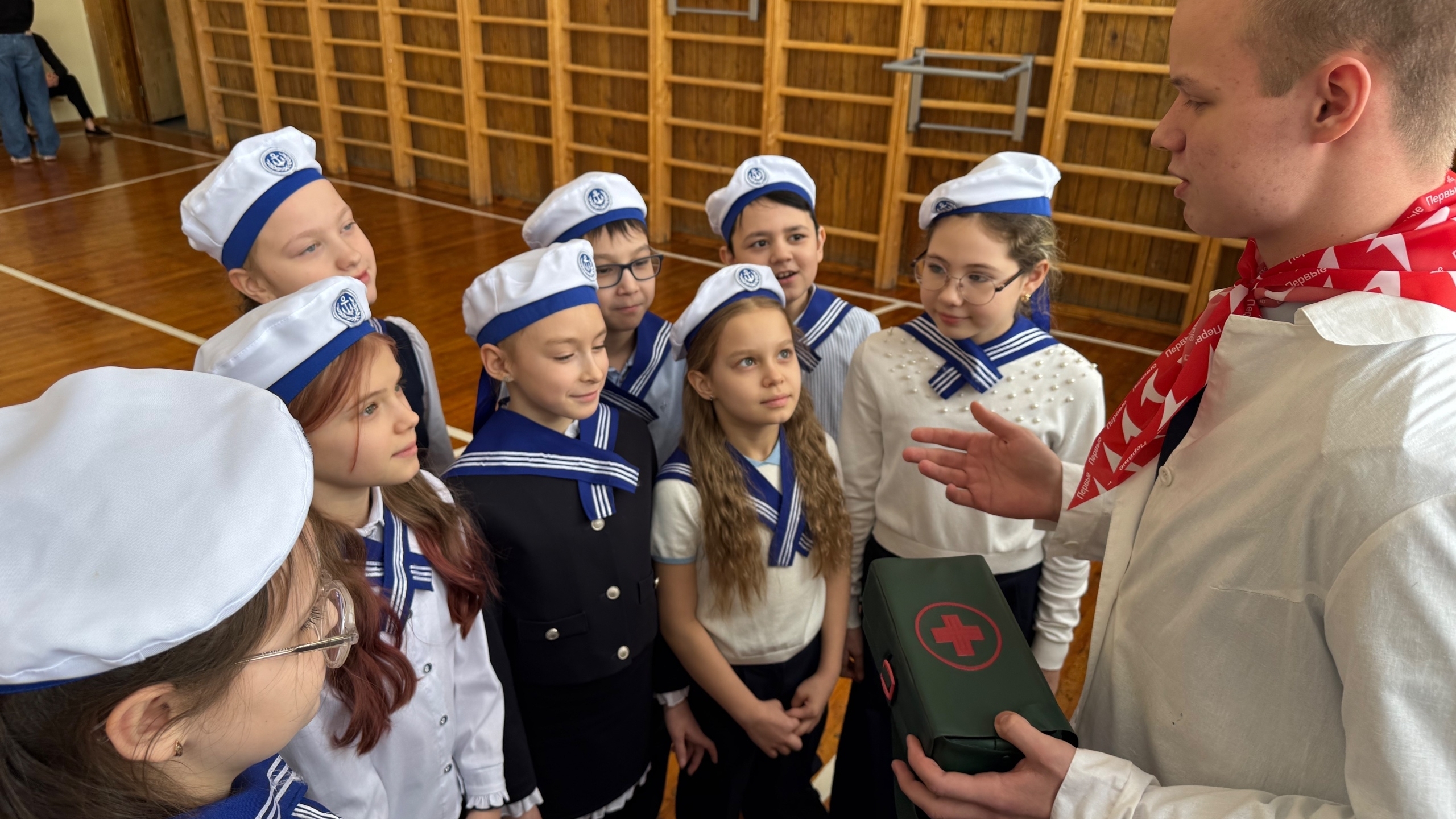 Знакомство со Всероссийской военно-патриотической игрой «Зарница 2.0»