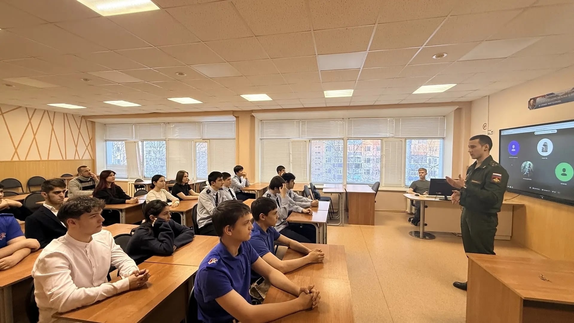 Приняли участие в видеоконференции с представителем ФГКВОУ ВО «Ярославское высшее военное училище противовоздушной обороны имени Маршала Советского Союза Л.А. Говорова».